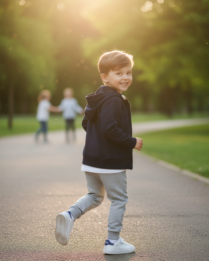 CHAQUETA BÁSICA AZUL MARINO CON GORRO