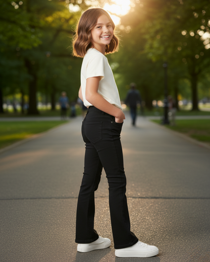 PANTALÓN NEGRO TIPO CAMPANA NIÑA